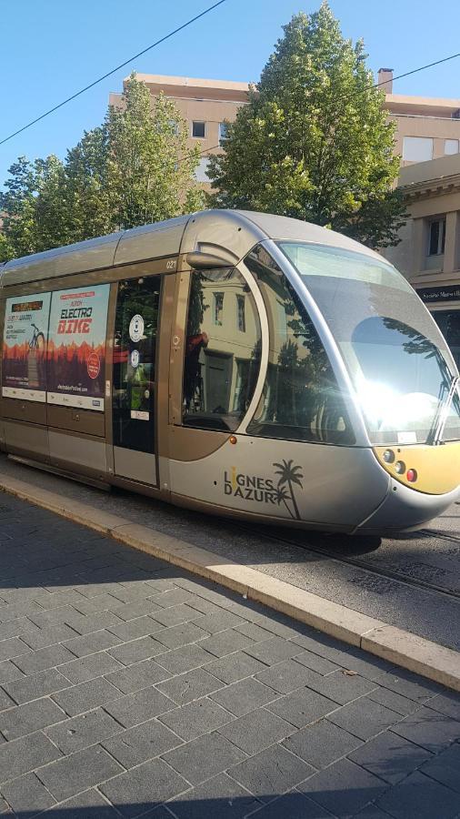 New Cheap Private Room, Kitchen , Overwieuw Sea,Tram On Spot, 12 Minutes From Nice Train Station With Tram , Beach In 17 Min Tram , Chambre Privee Pas Cher, Cuisine Equipee , Tram Sur Place, Apercu Mer, 12 Min De La Gare De Nice Avec Le Tram, 17 Min Eksteriør billede