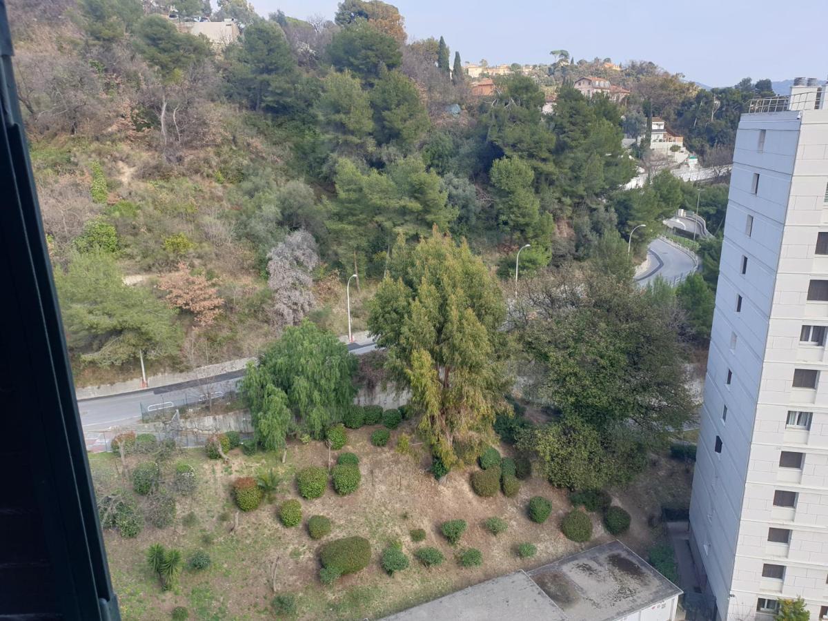 New Cheap Private Room, Kitchen , Overwieuw Sea,Tram On Spot, 12 Minutes From Nice Train Station With Tram , Beach In 17 Min Tram , Chambre Privee Pas Cher, Cuisine Equipee , Tram Sur Place, Apercu Mer, 12 Min De La Gare De Nice Avec Le Tram, 17 Min Eksteriør billede